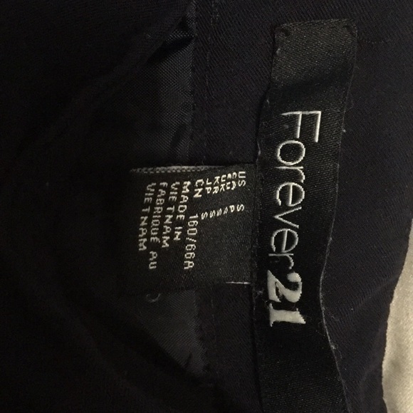 FOREVER 21 DOUBLE BREASTED NAVY BLUE SAILOR SHORTS - Picture 4 of 4